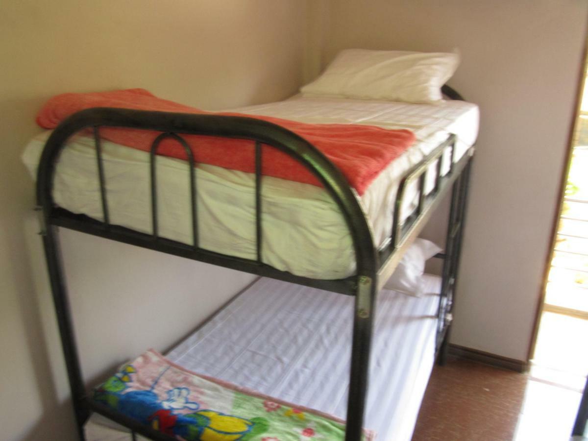 Lux Pillow Hostel Hpa-an Kültér fotó